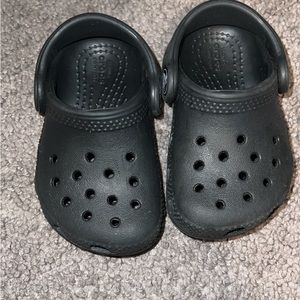infant crocs